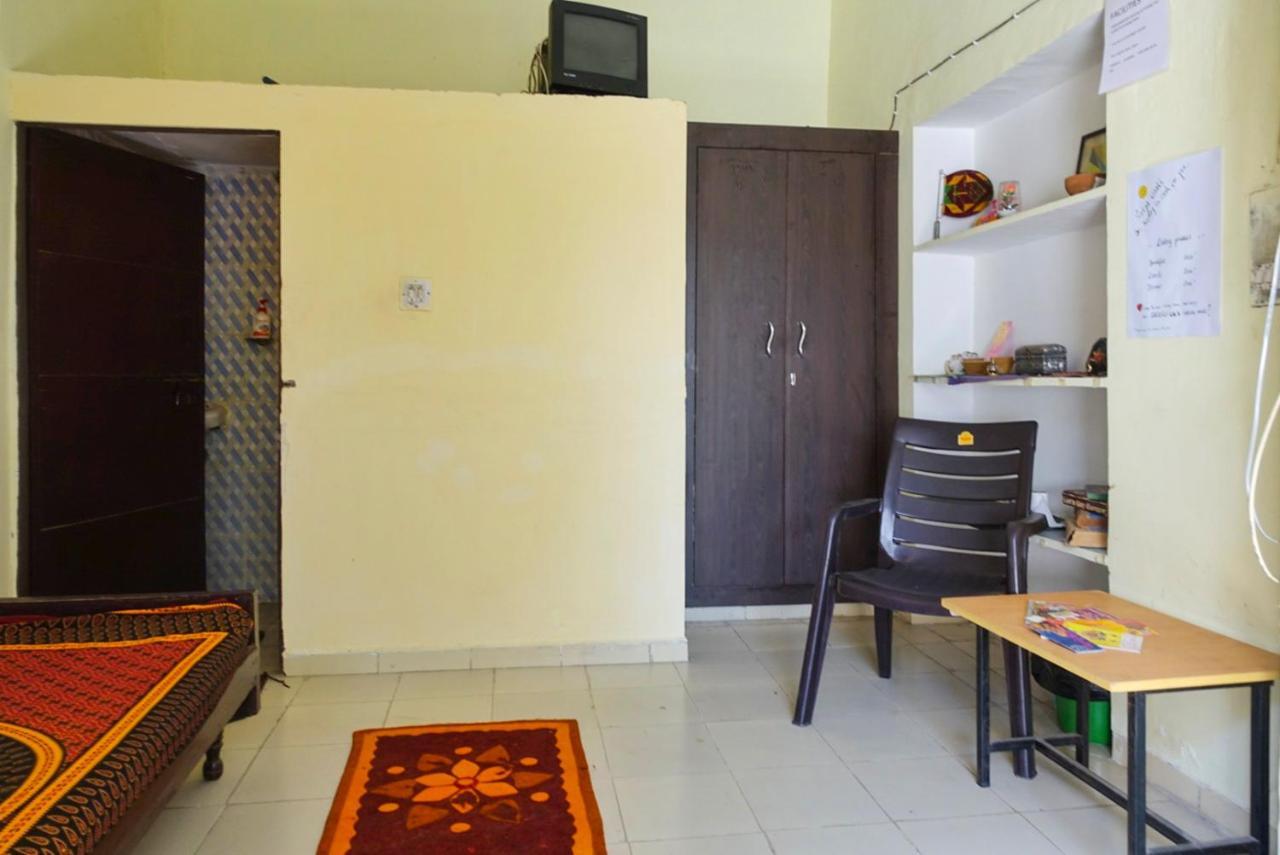 Nadya Homestay For Female & Family Джайпур Екстериор снимка