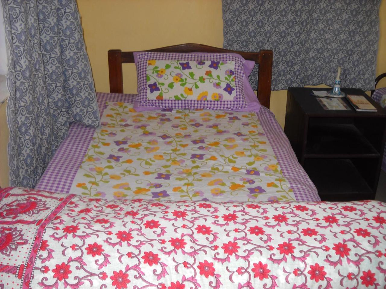 Nadya Homestay For Female & Family Джайпур Екстериор снимка