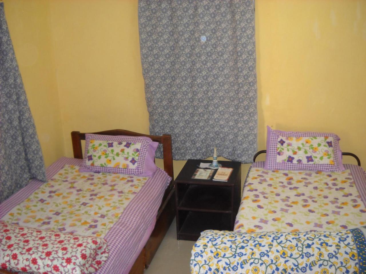 Nadya Homestay For Female & Family Джайпур Екстериор снимка