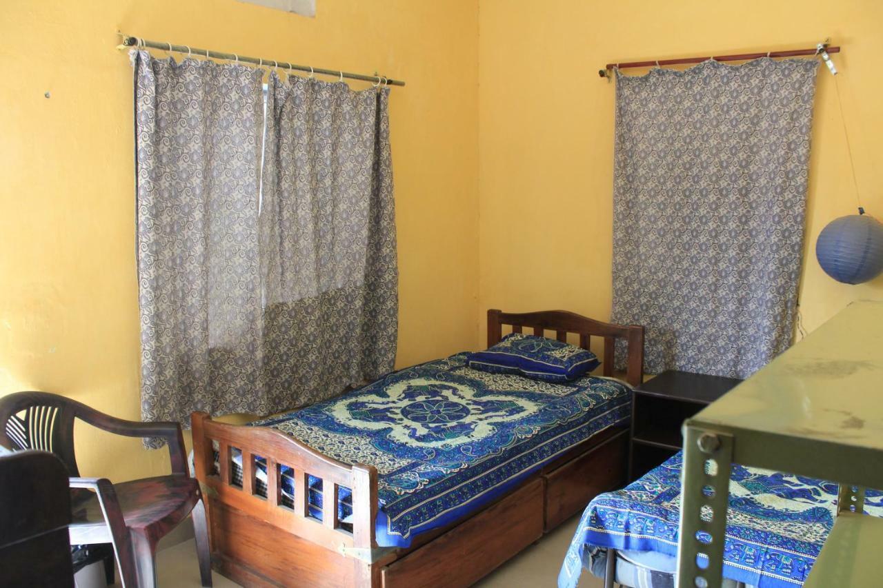 Nadya Homestay For Female & Family Джайпур Екстериор снимка